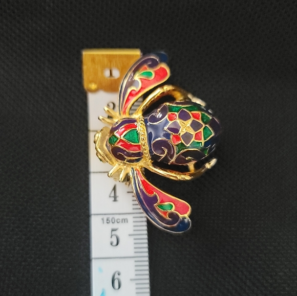 Joan Rivers Brooch - Picture 4 of 5